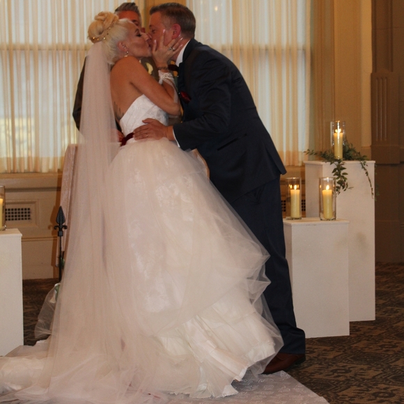 Meet your Posher, Alyssa - Picture 6 of 8